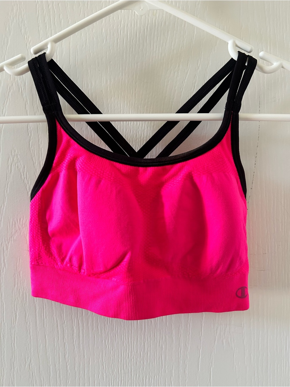 Champion Hot Pink Black Trim Seamless Sports Bra Size M Workout Activewear Gym